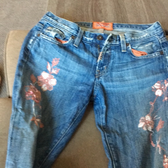 Women’s guess jeans super cute